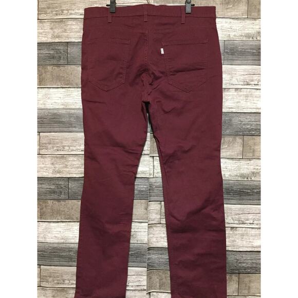 Levi’s Chino Pants Men’s 38x32 Red Straight Leg Casual - Picture 2 of 9